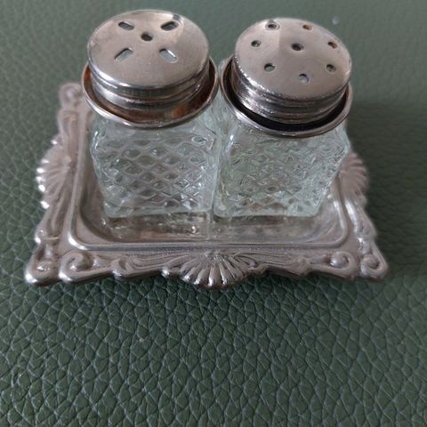 Gammelt salt/pepper børser