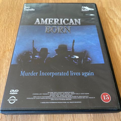 AMERICAN BORN DVD, SELGES FOR 150,-.