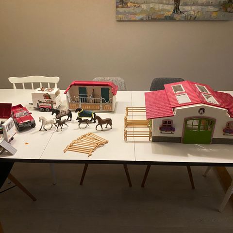 Schleich stall, hester, transport, dyrlege