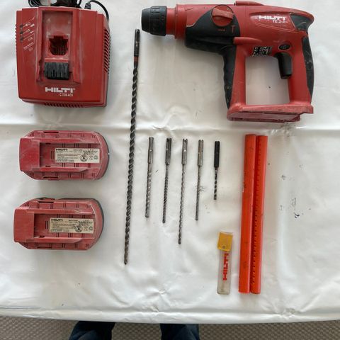 Hilti borhammer med dårlige batterier