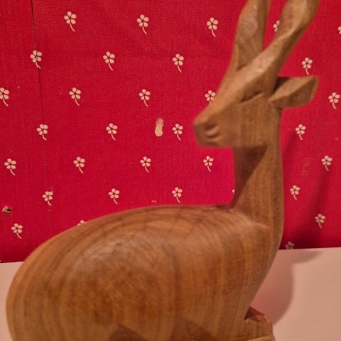 Vakker figur i tre, Antilope