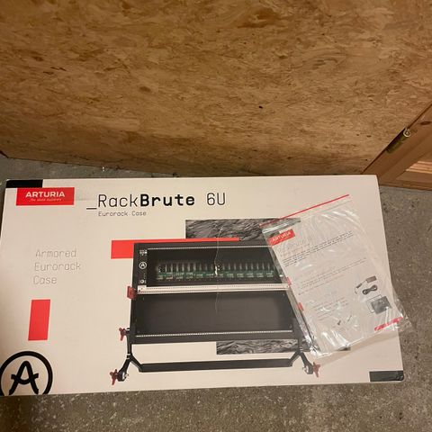 Arturia Rackbrute U6