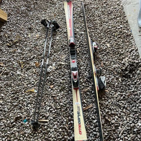 Dynastar alpint ski 172cm m/ staver