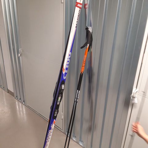 Helt ubrukt langrenn ski (195cm ) + sko