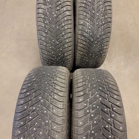 Dekk 225/55R17