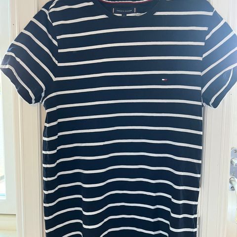 Tommy Hilfiger T-skjorte med hvite/blå striper