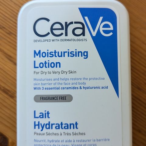 CeraVe moisturising lotion