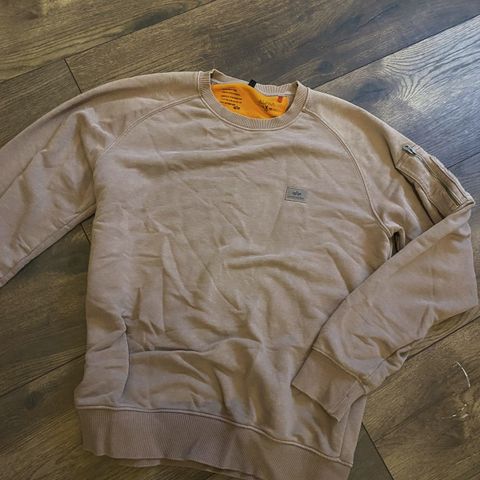 Alpha industries crewneck