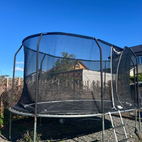 Trampoline ca. 3x5m