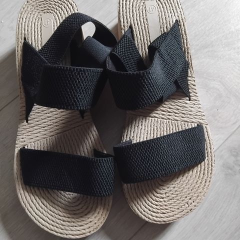 Lette sandaler