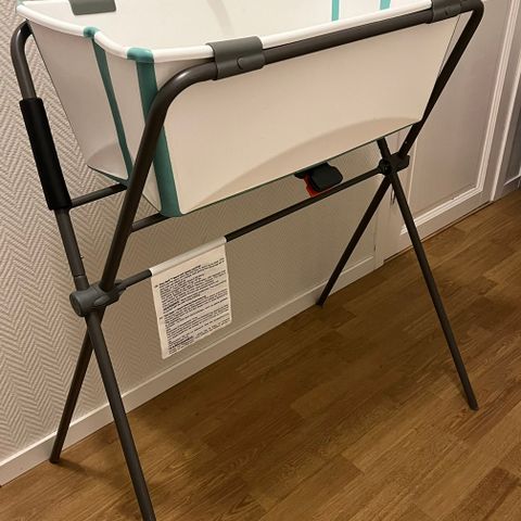 Stokke flexibath m/stativ og nyfødtinnlegg