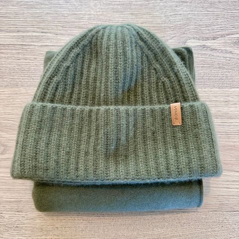 Vince cashmere lue og skjerf