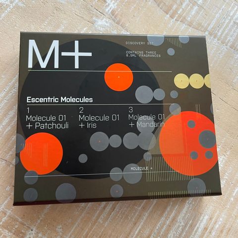 Escentric Molecules x 3 ( iris , patchouli, mandarin)