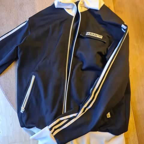 Adidas jakke M