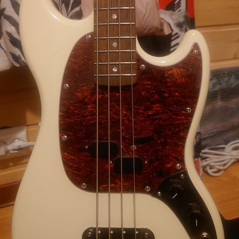 Squier Mustang Bass