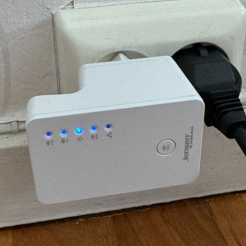 Jenssen Scandinavia Air:Link 2000 aksesspunkt/WiFi repeater