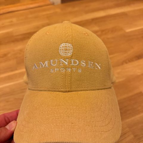 Amundsen Caps