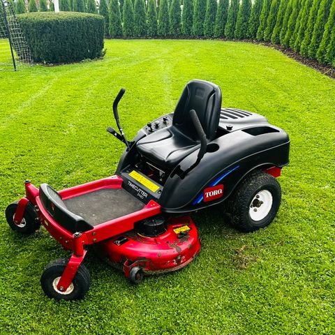 Toro Z420 Gressklipper, Sitteklipper