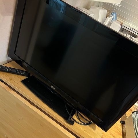 32" LG tv