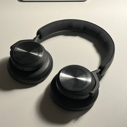 Bang & Olufsen Beoplay HX