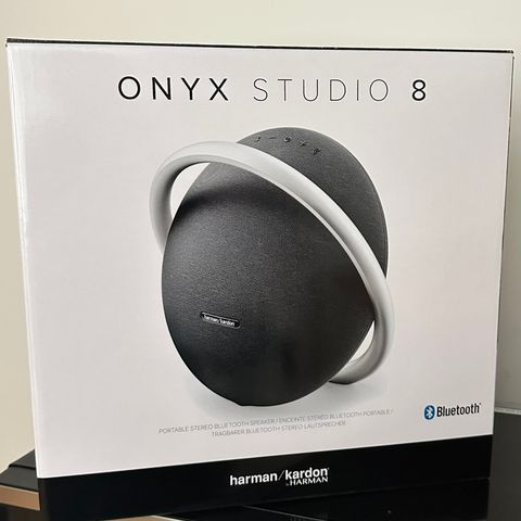 Harman Kardon Onyx 8