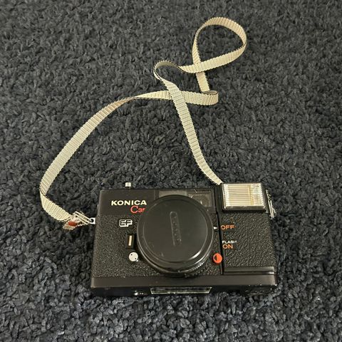 Konica C35 Fotoapparat