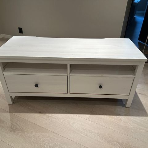 Hemnes TV-benk