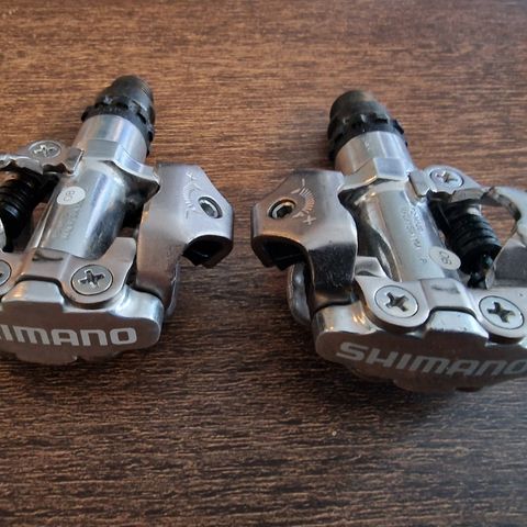 Shimano MTB pedaler