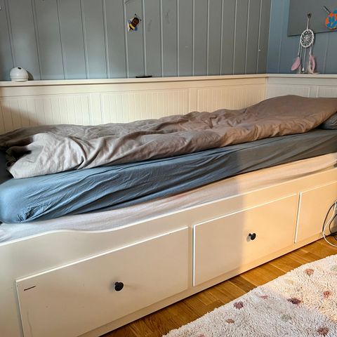 Dagseng Hemnes fra Ikea (reservert til lørdag 14.9)