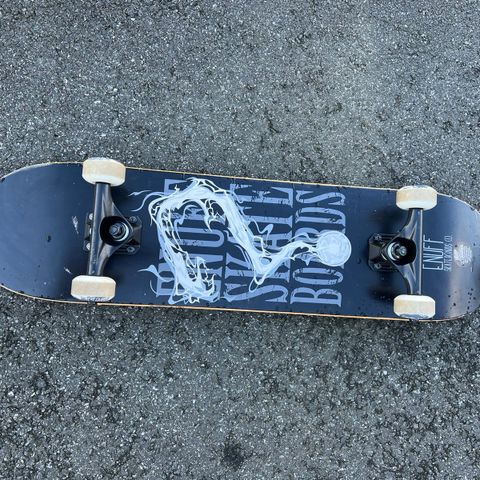 Enuff Pyro II Komplett Skateboard 7,75’’ Hvit