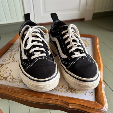 Vans Old Skool UltraCush Sneakers (37)