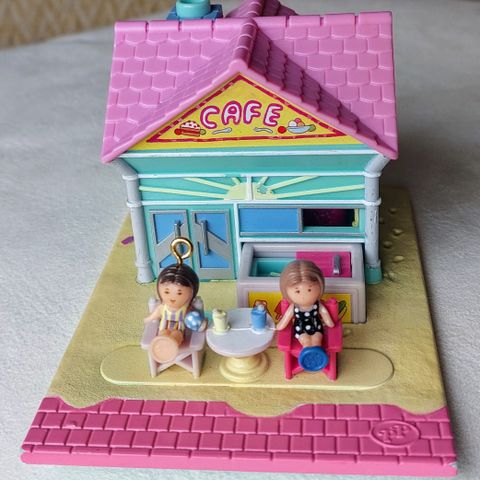 Polly Pocket Beach Cafe-1993.