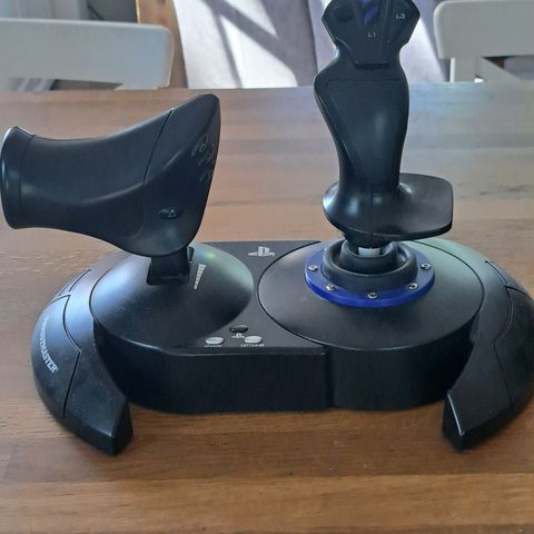 Thrustmaster til ps4/pc