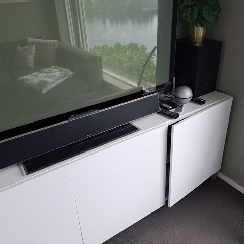 LG soundbar med Blu-Ray