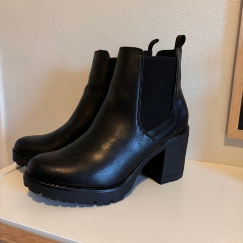 Marco Tozzi boots