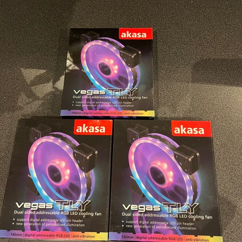 Akasa vegas TLY rgb vifte/kabinettvifte