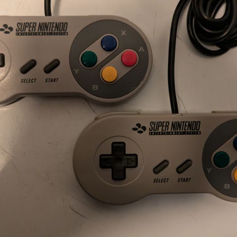 Originale Super Nintendo kontrollere