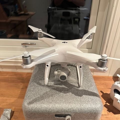 DJI Phantom 4 PRO