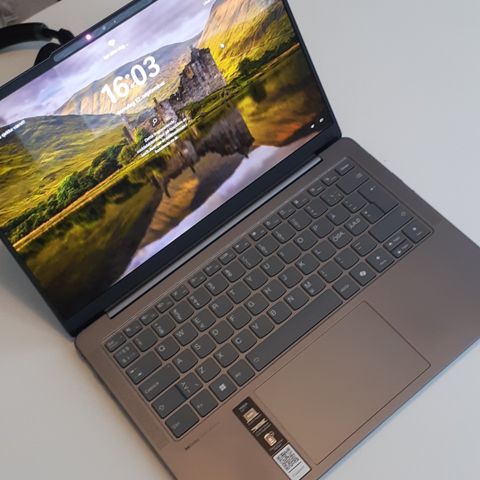 Lenovo Yoga Slim 7 Ultra 5-125H/16/512 14"