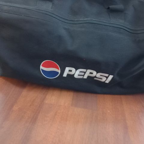 Pepsi! Diger bag ca 85 cm lang