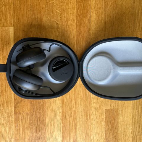 Nura Headset