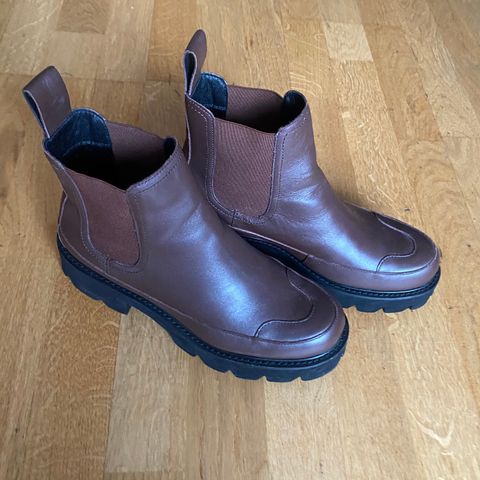 Ilse Jacobsen ankel boots, skinn overdel.