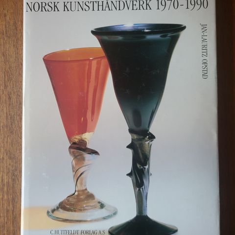 Jan-Lauritz Opstad: En ny bevissthet-norsk kunsthåndverk 1970-1990