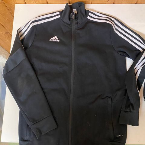 Adidas trenings jakke 14 år kr 200,-