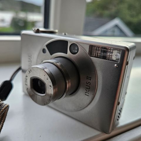 Canon IXUS II