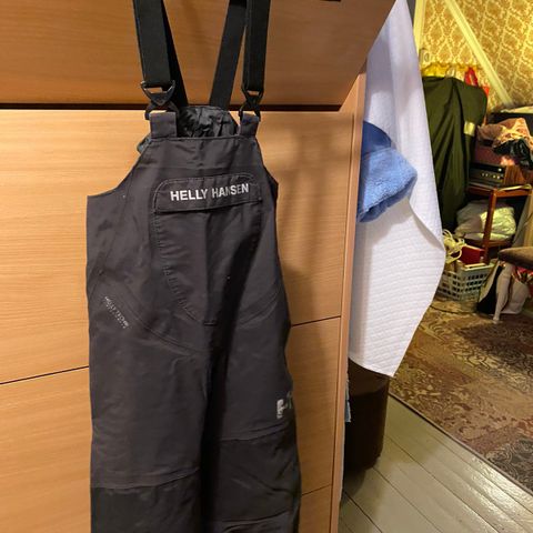 Helly Hansen bukser i str. 98