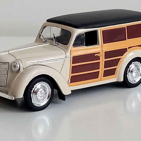 1:43 DeAgostini Moskvitch 400-422