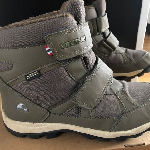 Meget pent brukte Viking barnestøvlett Goretex fôrede vintersko str 38