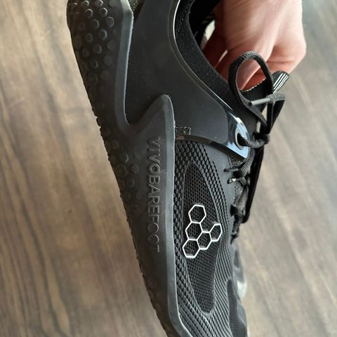 Vivobarefoot Motus Strength str. 47