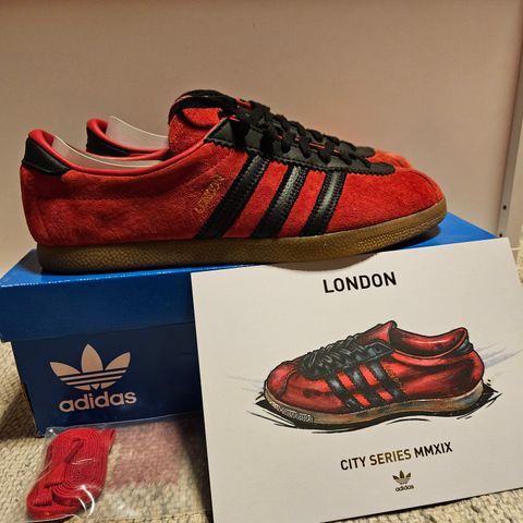 Adidas London, str 43,5